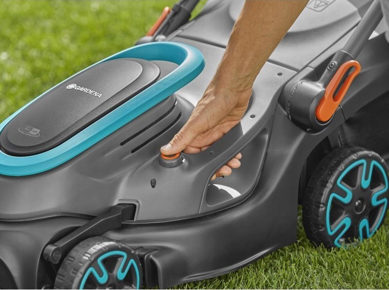 фото Газонокосарка акумуляторна Gardena PowerMax 37/36V P4A (14638-55)