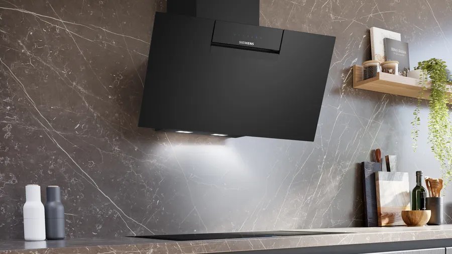 фото Витяжка похила Siemens LC87KFN60