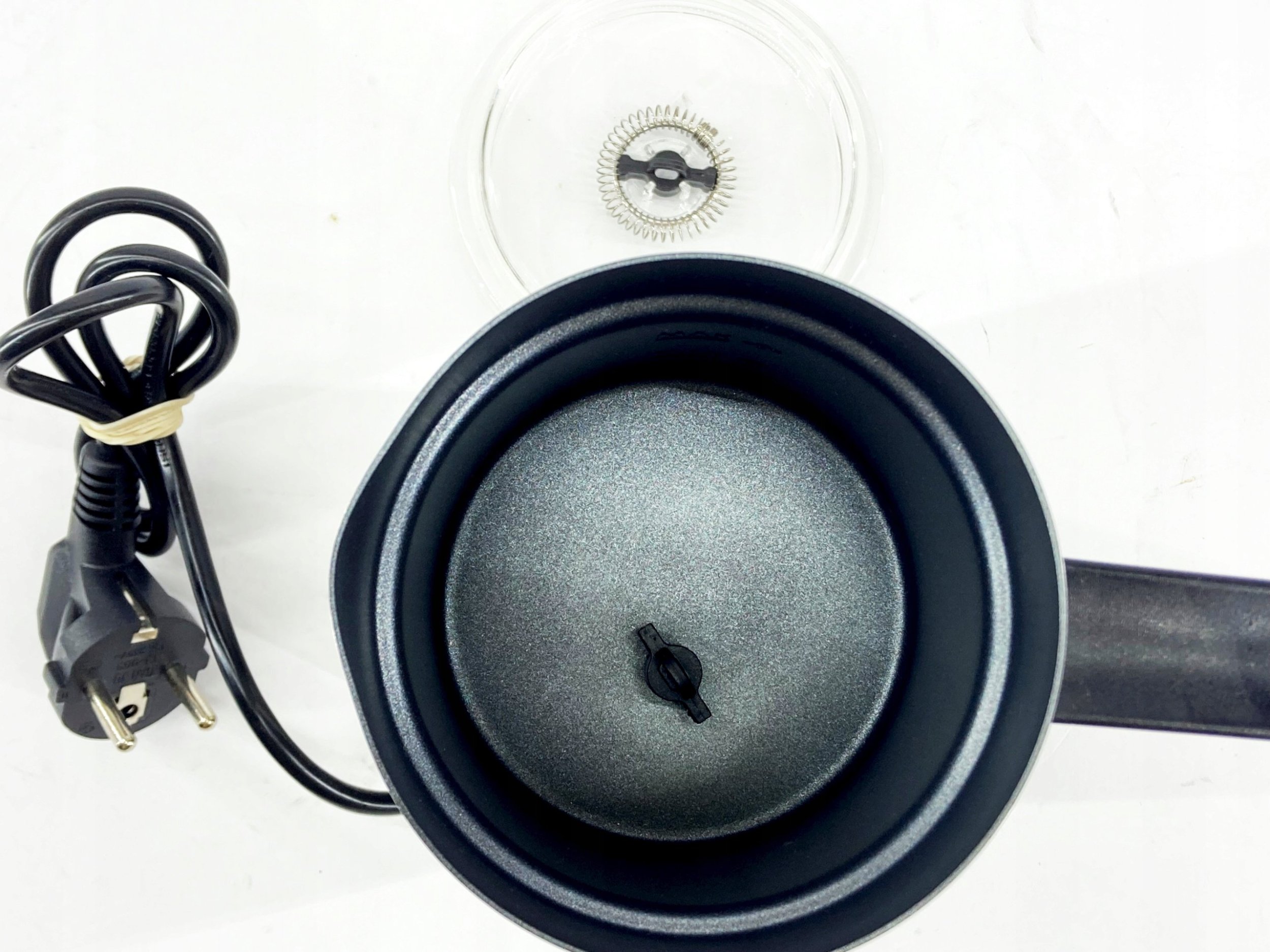 фото спінювача молока Tomado