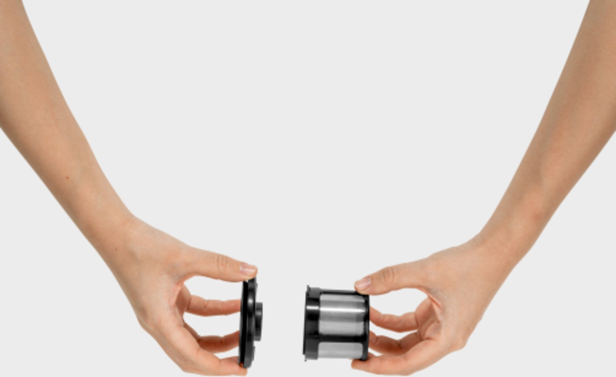 Aspirator de mana KARCHER CVH 2 1.198-330.0, 70 W, capacitate 0.15 l, Alb pukika.ro [1]