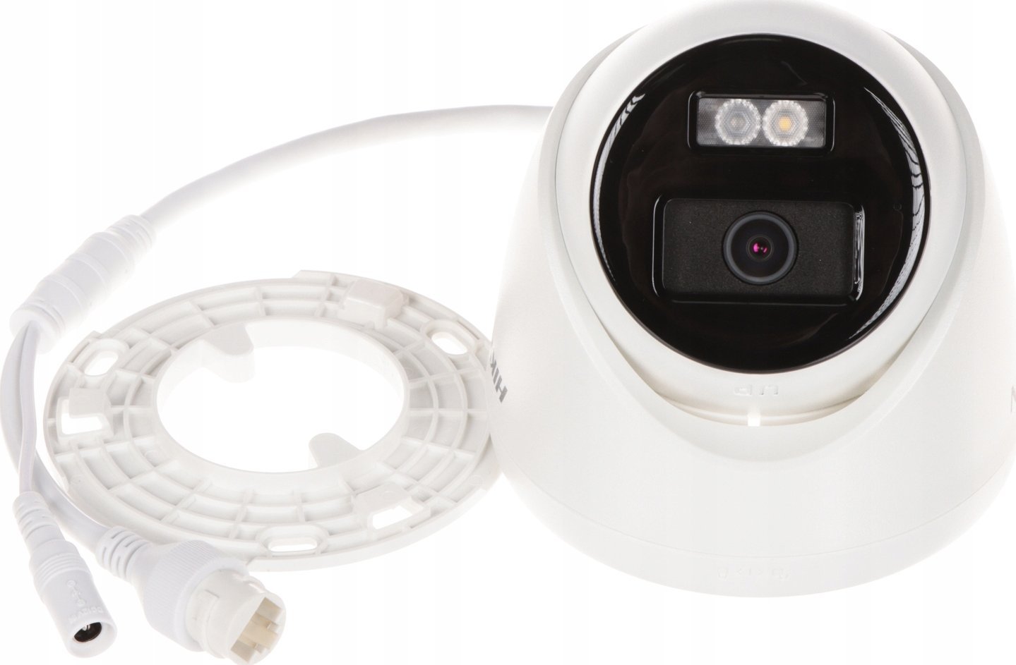 фото IP-камера відеоспостереження Hikvision DS-2CD1363G2-LIU (2.8 мм)