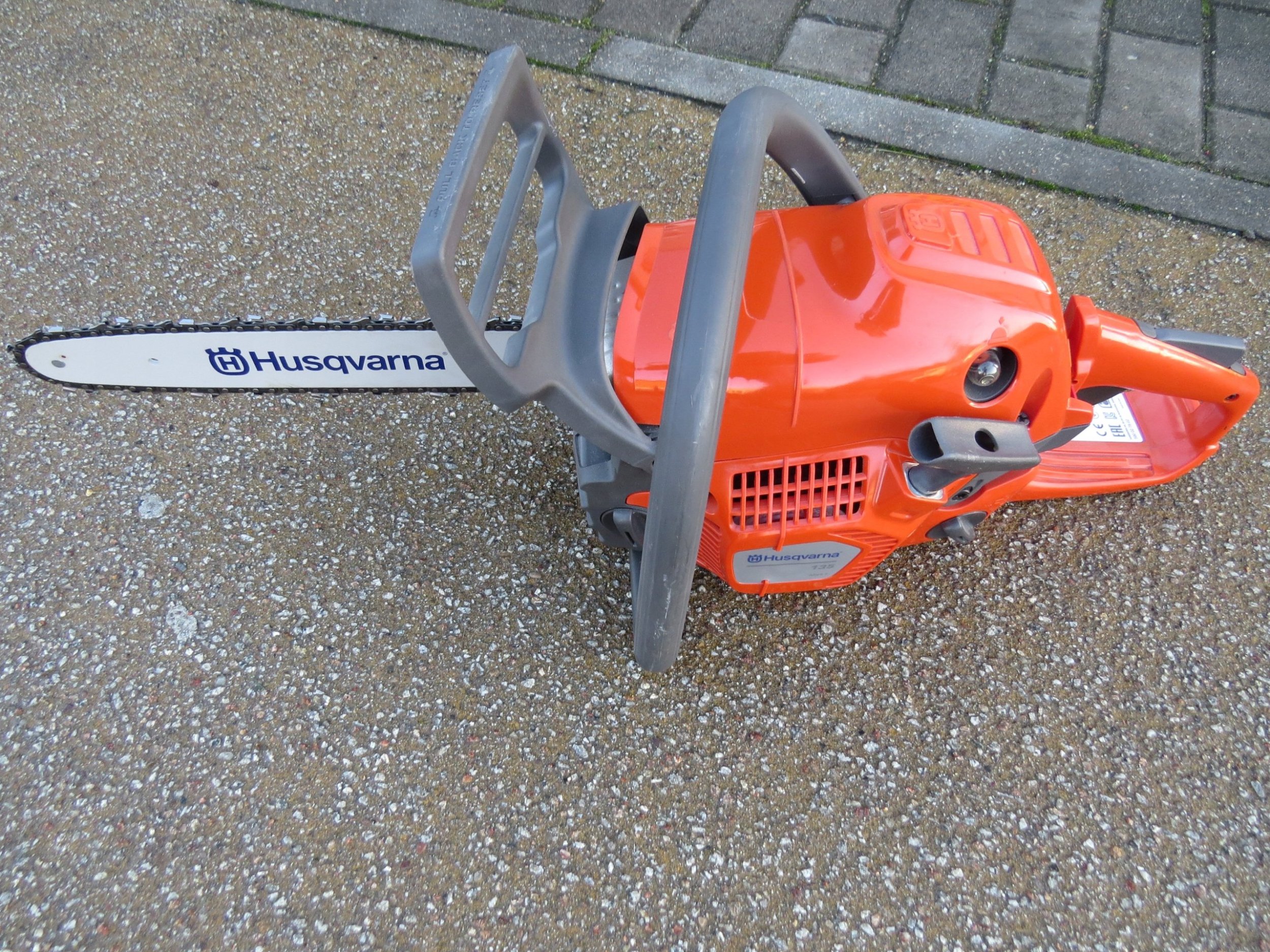 фото Бензопила Husqvarna 135 Mark II