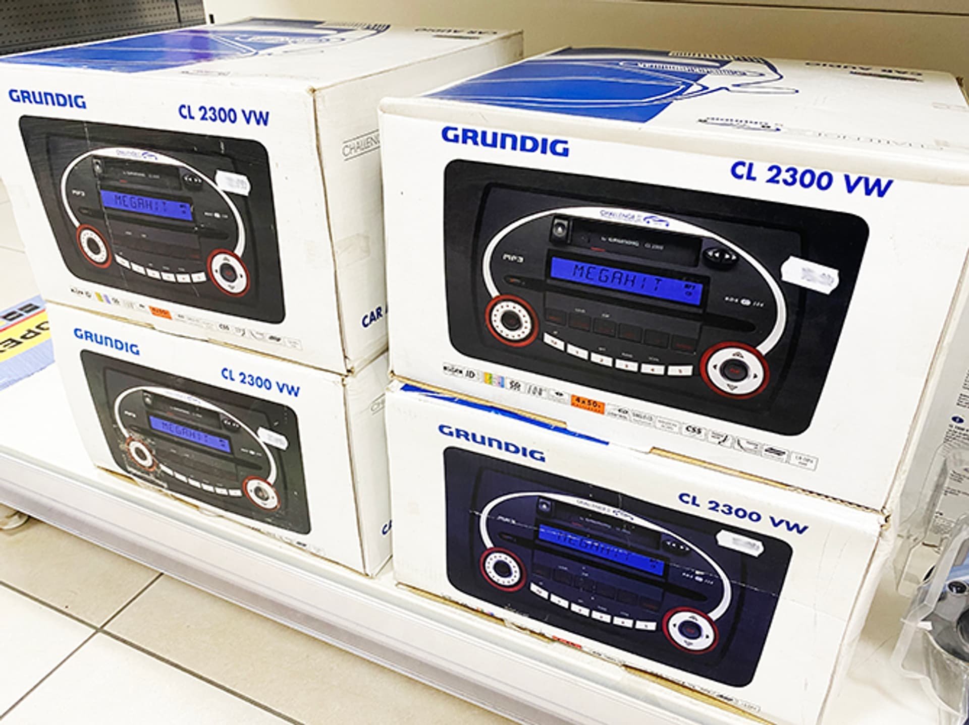 фото AV-система Grundig CL-2300VW