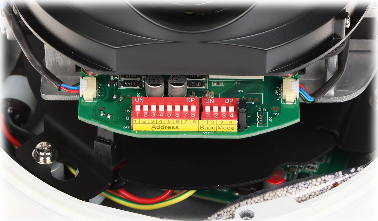 фото HD-TVI (Turbo HD) камера відеоспостереження Dahua Technology SD42215-HC-LA