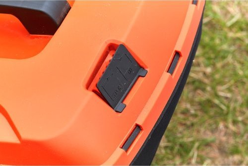 фото Газонокосарка акумуляторна Black+Decker BCMW3318N
