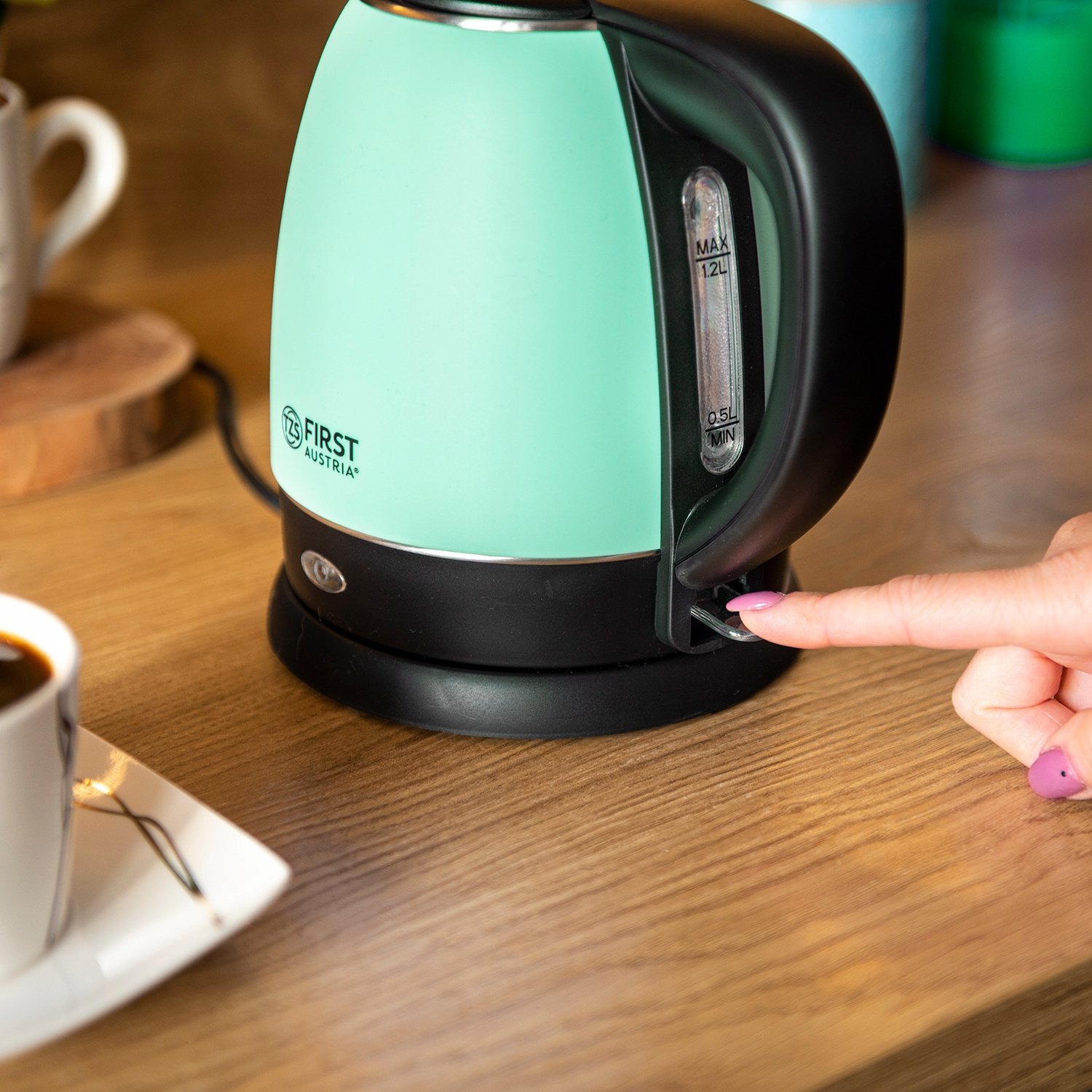 фото Електрочайник First FA-5407-3GN