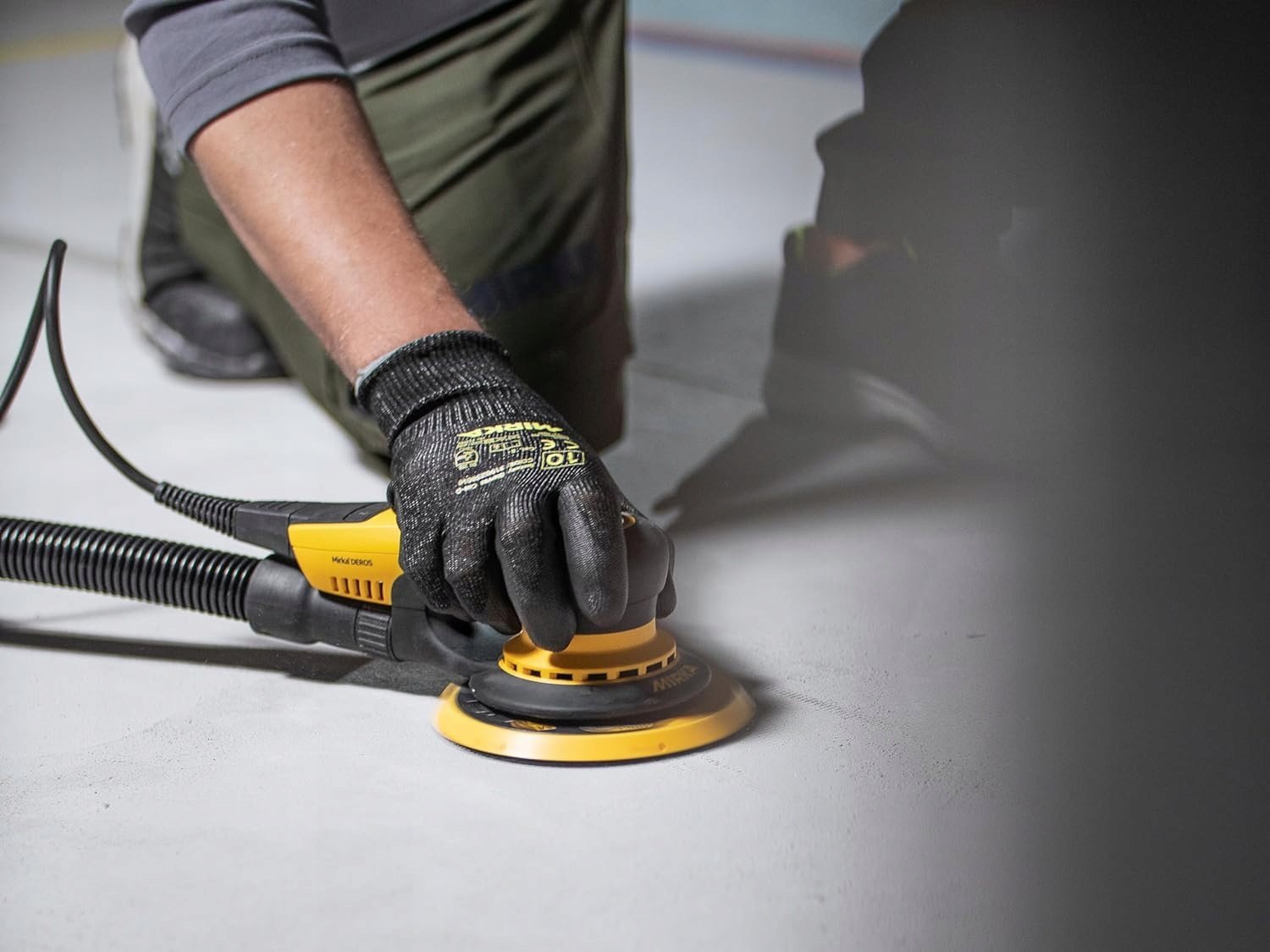 фото Вібраційна шліфмашина Mirka Deros II 680
