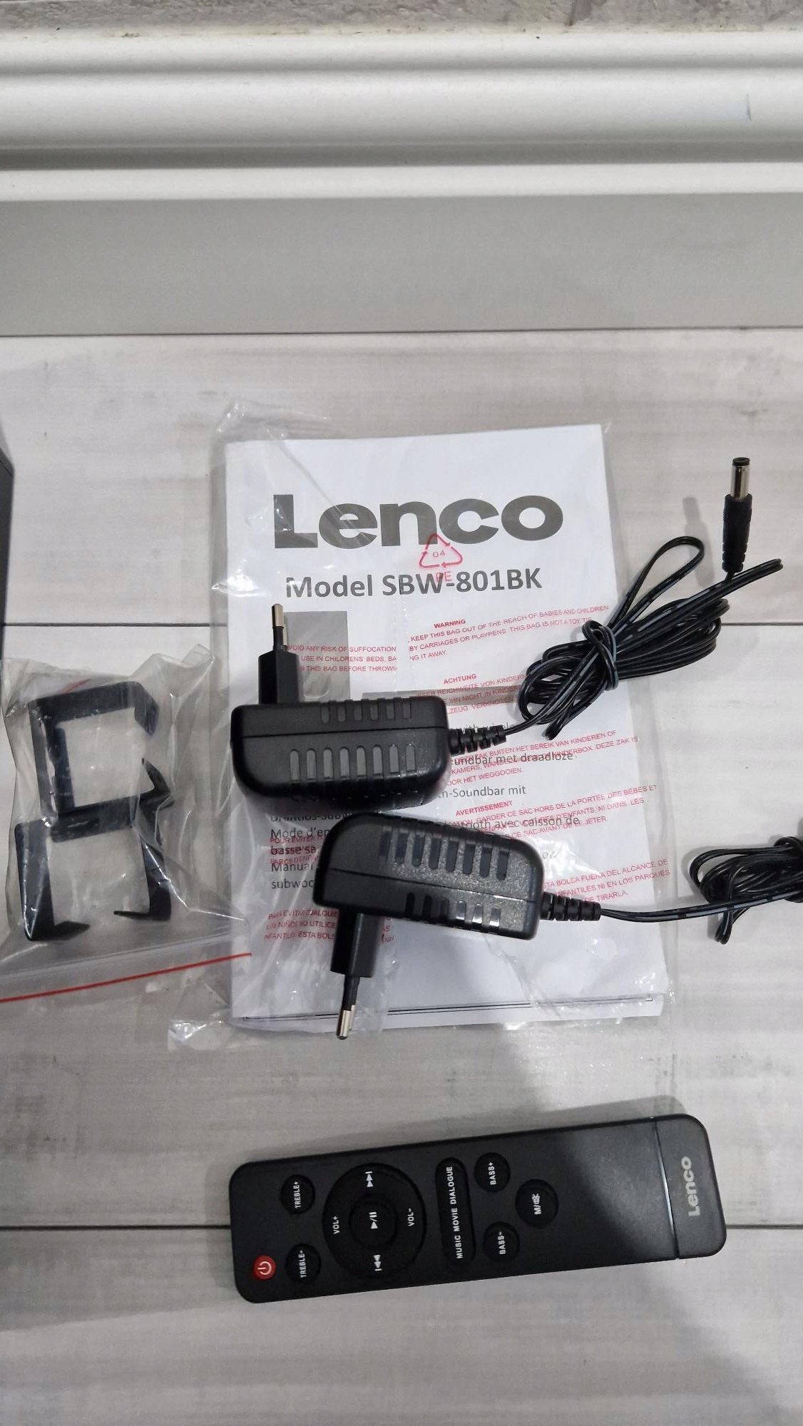 фото Саундбар Lenco SBW-801BK