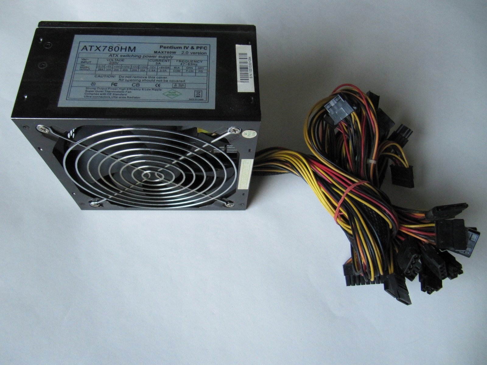 фото Блок живлення Rhombutech HM 780W (HM-780)