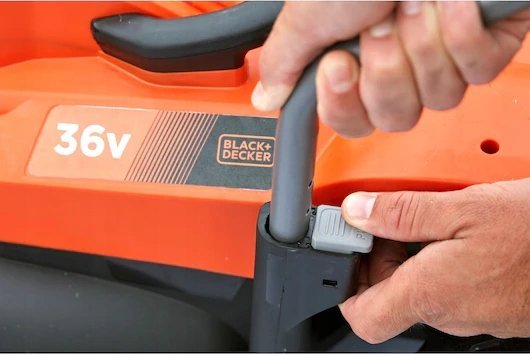 фото Газонокосарка акумуляторна Black+Decker BCMW3336N