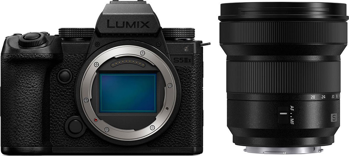 фото Бездзеркальний фотоапарат Panasonic Lumix S5 II X + S 14-28mm f/4–5.6 Macro (DC-S5M2XR)