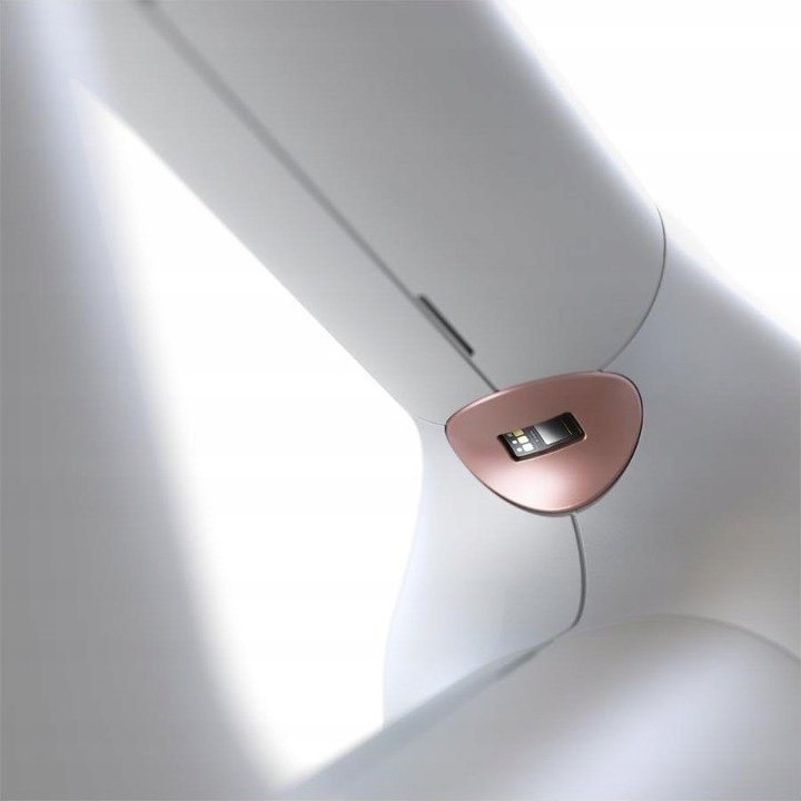 фото Перкусійний масажер Therabody Theragun Sense White