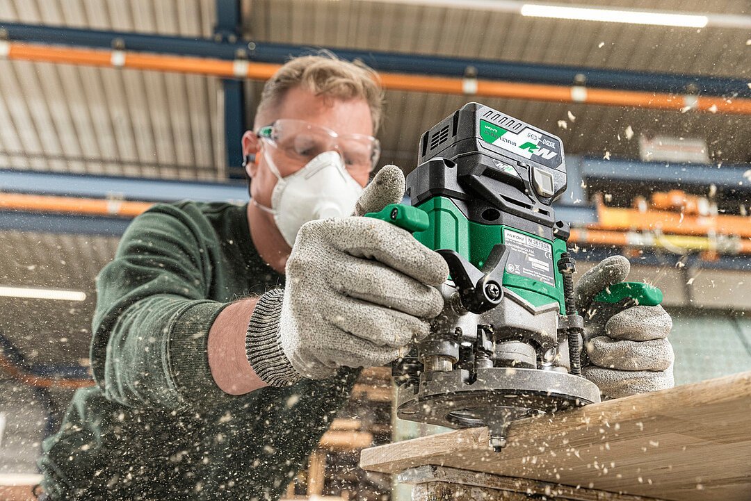 фото Фрезер Hikoki M3612DA WPZ