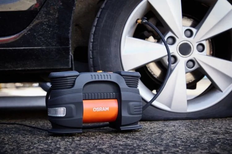 фото Автомобільний компресор (електричний) Osram Tyre Inflate 830