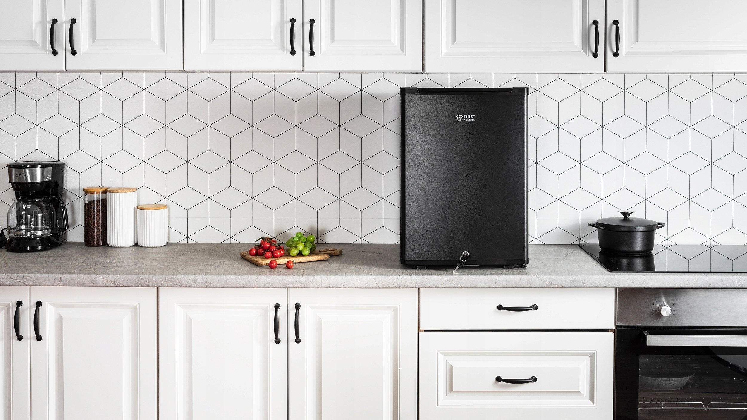 фото Холодильна камера First FA-5172