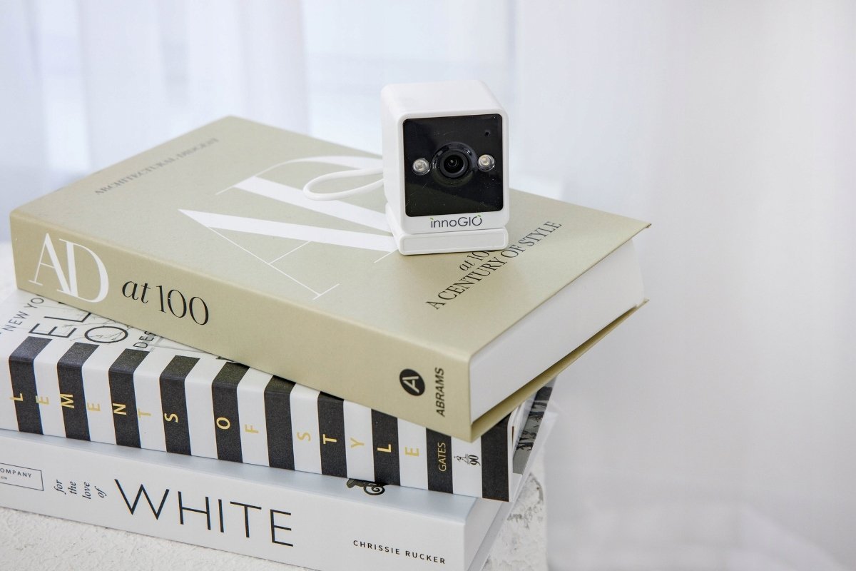 фото IP-камера відеоспостереження Hama GIO-250