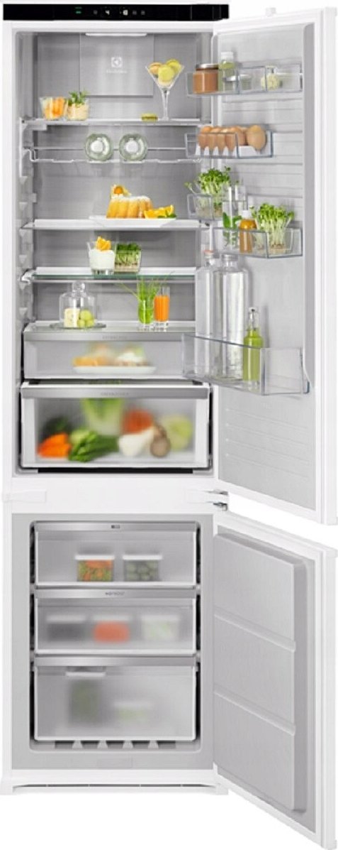 фото Холодильник з морозильною камерою Electrolux ENC8MD19S