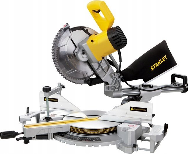 фото Монтажна пилка Stanley SM1800