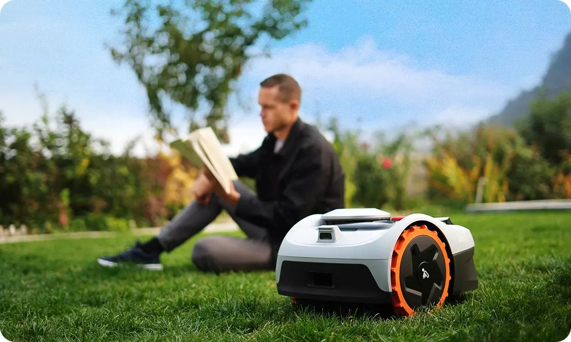 фото Газонокосилка-робот Segway Navimow i105E