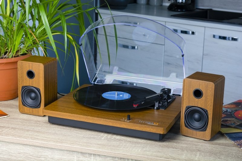 фото Проигрыватель виниловых дисков Technaxx TX-188