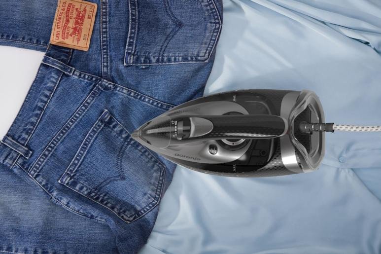 фото Праска з парою Gorenje SIH3200BKS