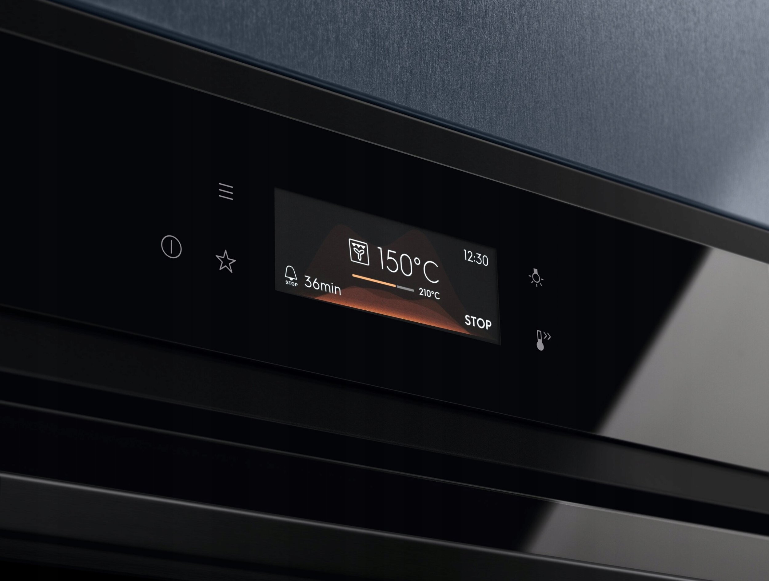 фото Духовой шкаф электрический Electrolux EOC8P39H