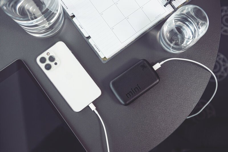 фото Внешний аккумулятор (пауэрбанк) GoGEN PB100009B 10000mAh Black