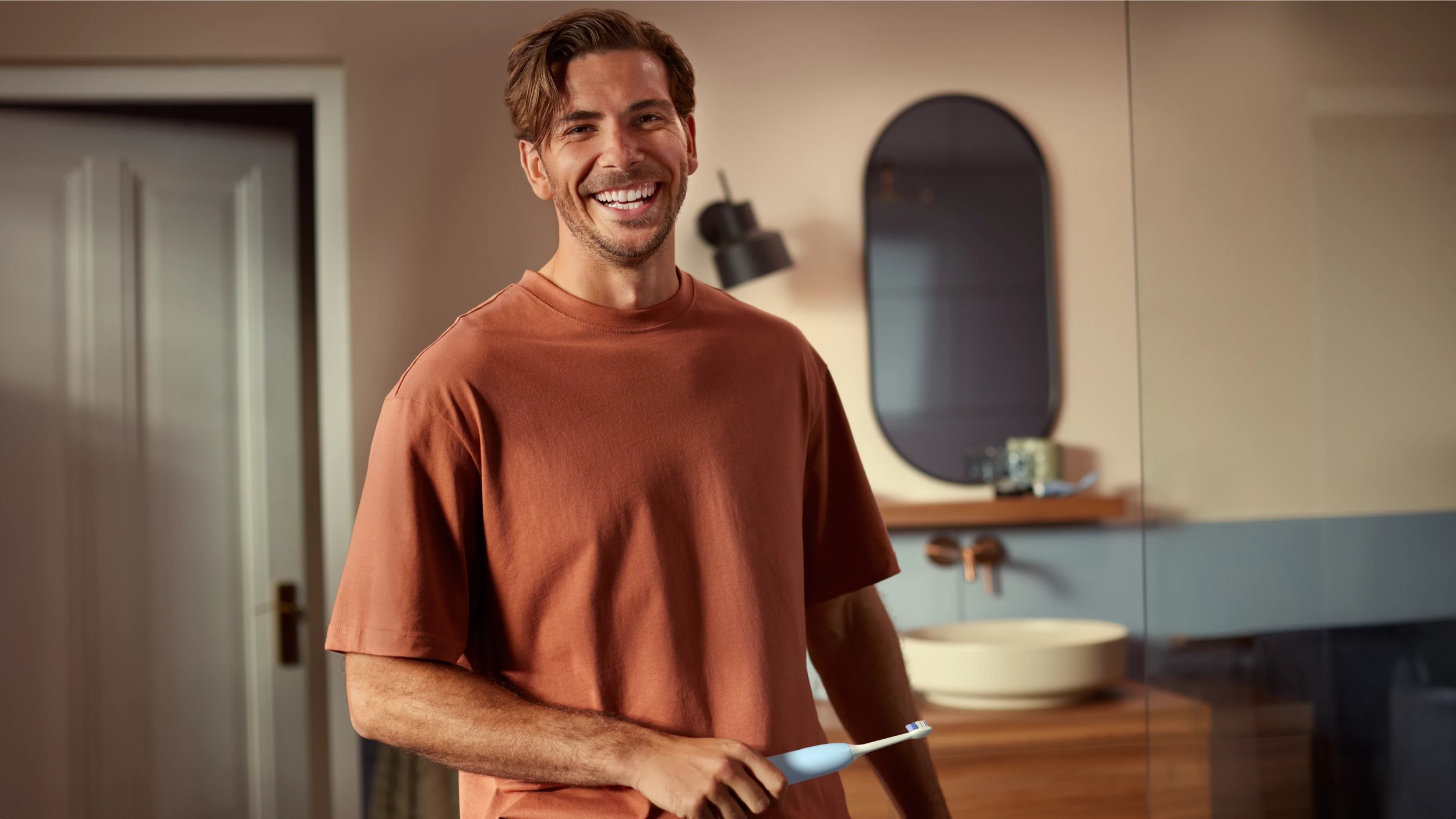 фото Електрична зубна щітка Philips Sonicare 6100 Series HX7406/01