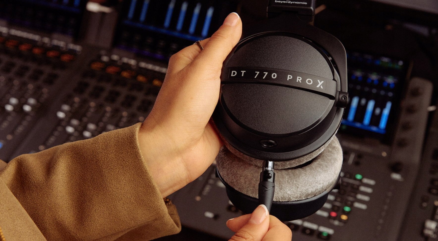 фото Навушники без мікрофону Beyerdynamic DT 770 Pro X