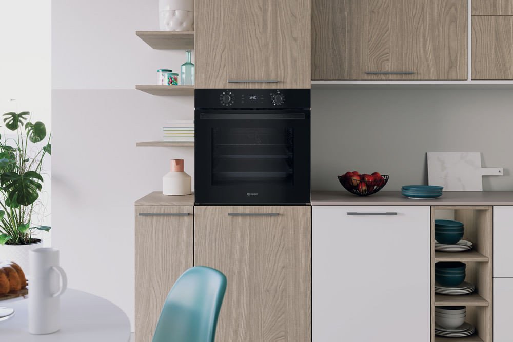 фото Духовка електрична Indesit IOK58HSB