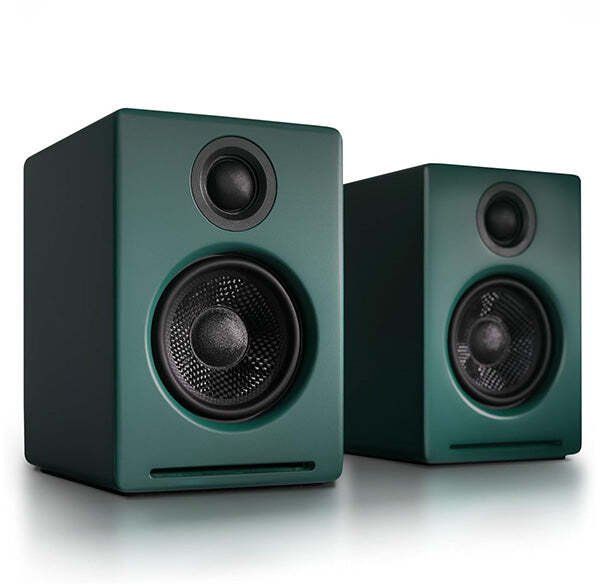 фото Моноблочная акустическая система AudioEngine A2+ BT Matt Green — компактный Bluetooth-звук для рабочего пространства