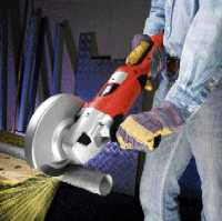 фото Болгарка (кутова шліфувальна) Black+Decker KG2000K