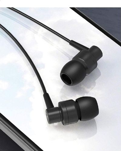 фото Навушники з мікрофоном SoundMagic ES30C Black