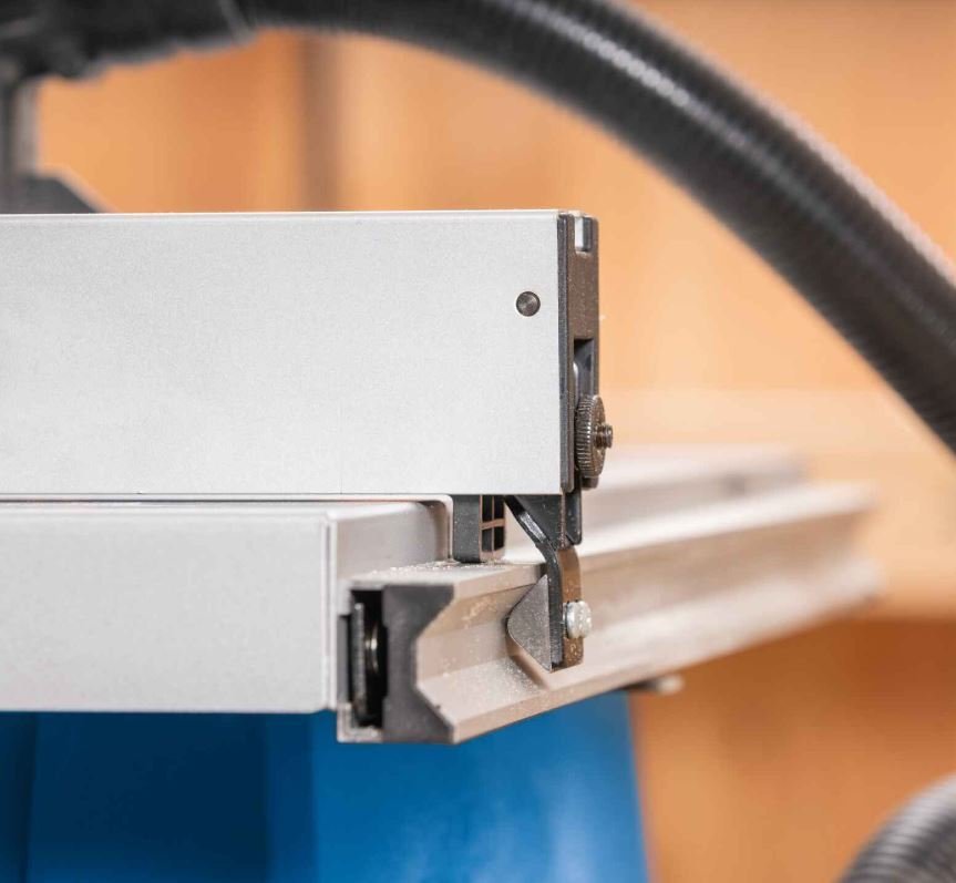 фото Монтажна пилка Scheppach HS 105