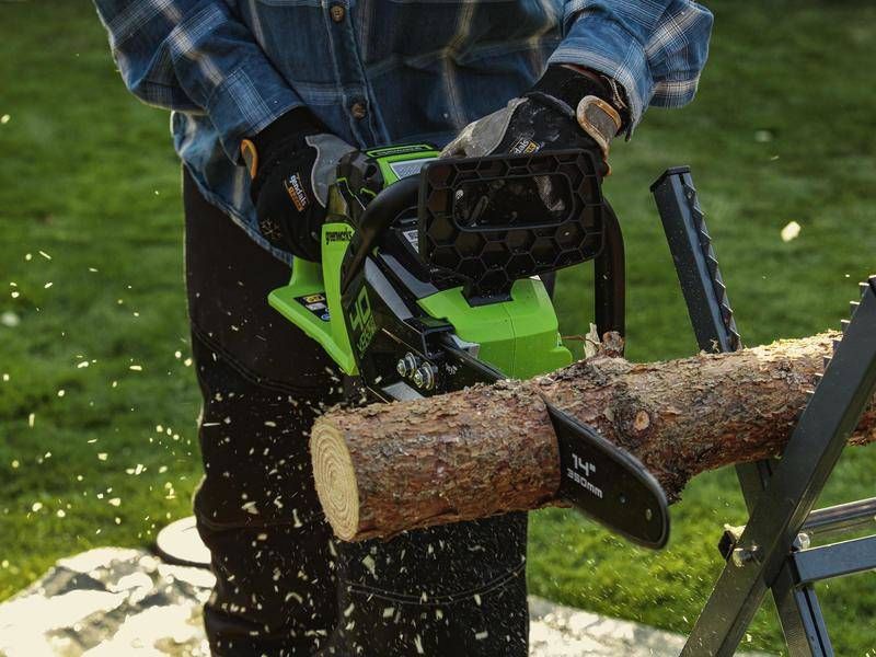 фото Акумуляторна пила GreenWorks GD40CS18