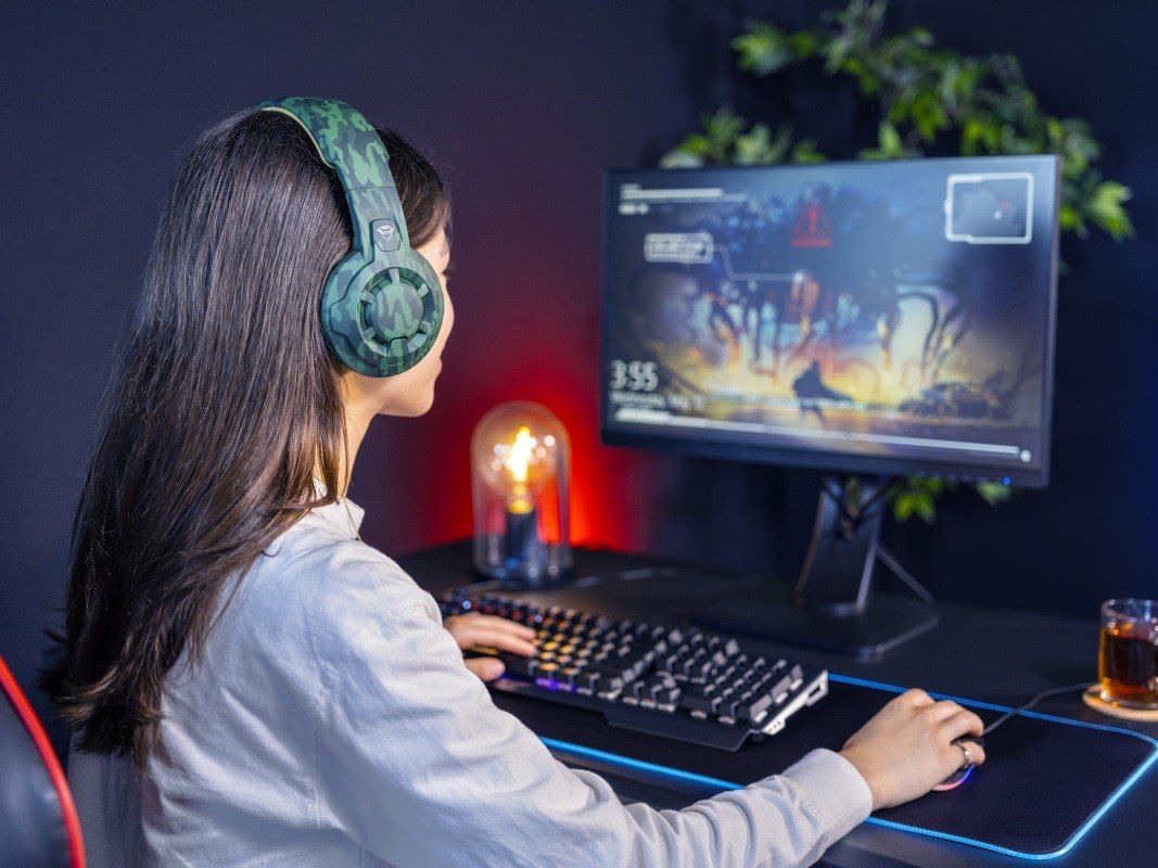 фото Навушники з мікрофоном Trust GXT 411 Radius Pink