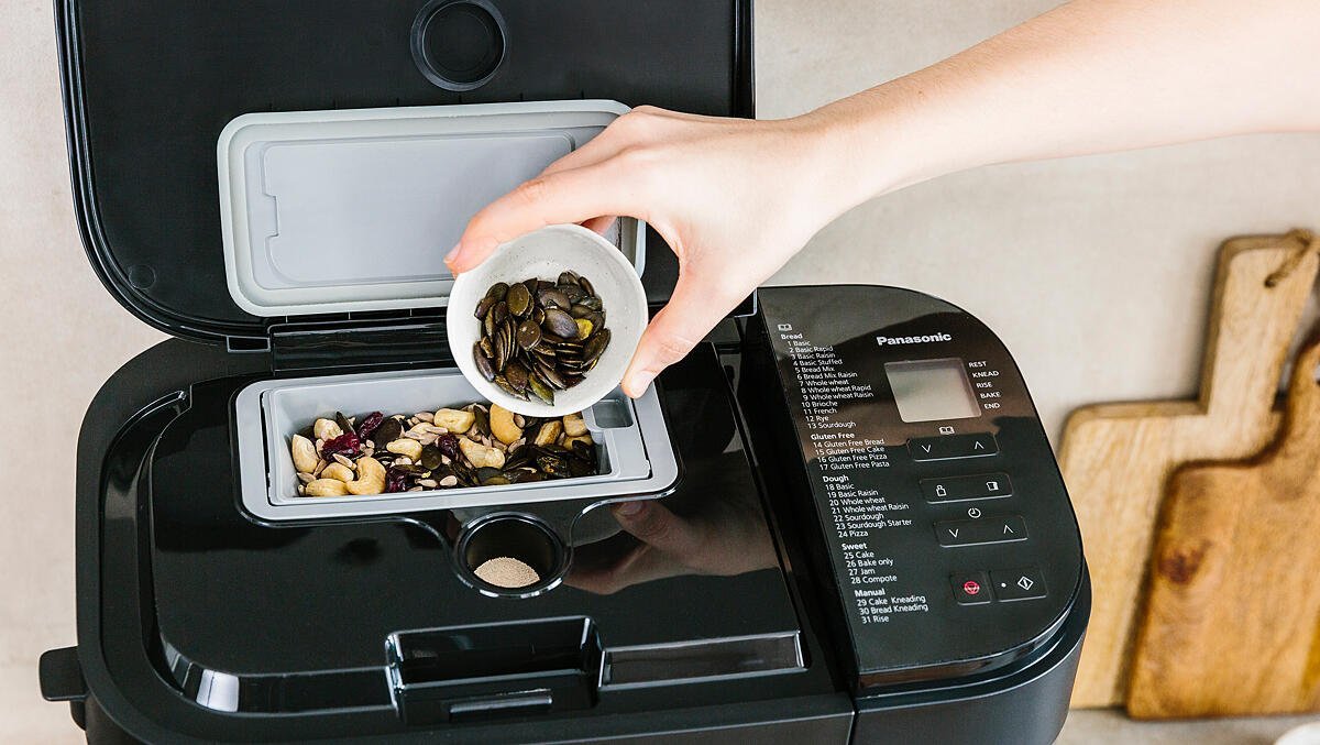 фото Хлібопічка Panasonic SD YR 2540 HXD
