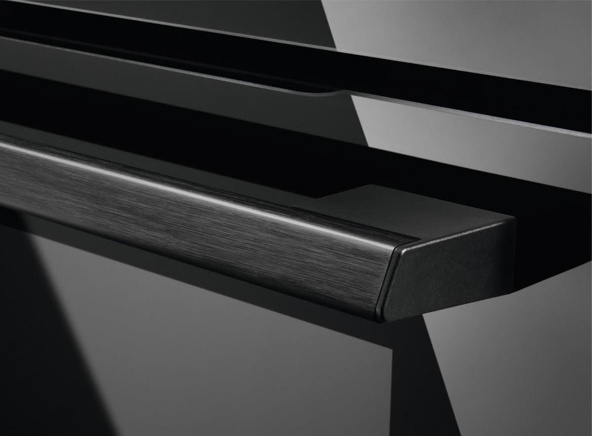 фото Духовка електрична Electrolux EOC8P31Z