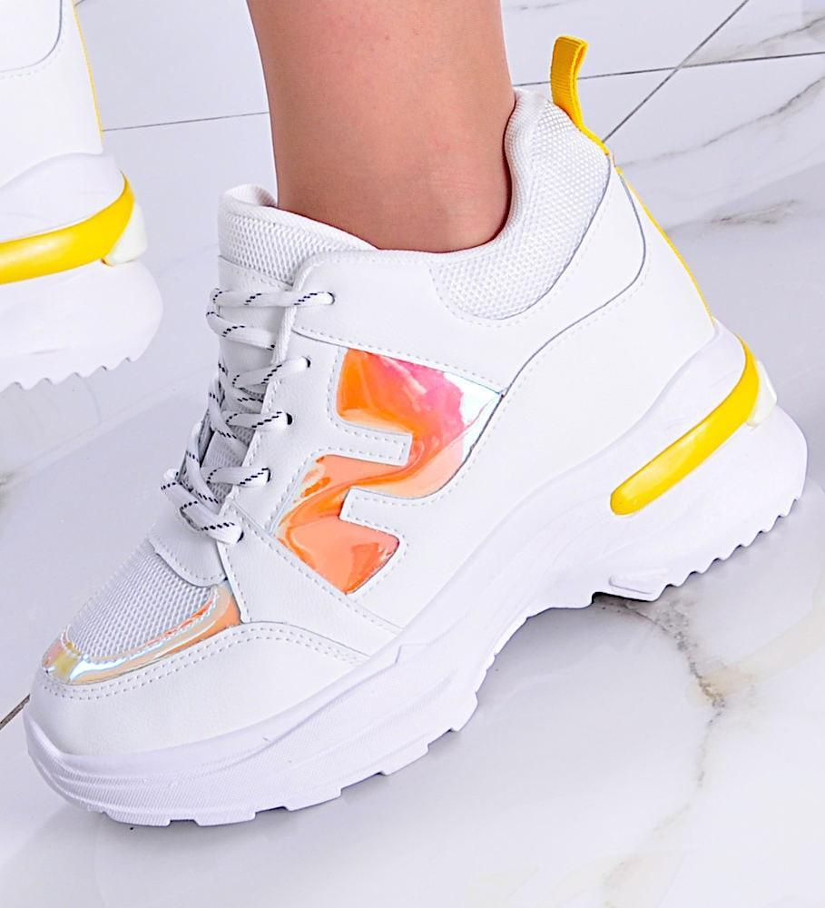 Wiązane białe sneakersy na koturnie /E3-2 11448 W295/ 41 1