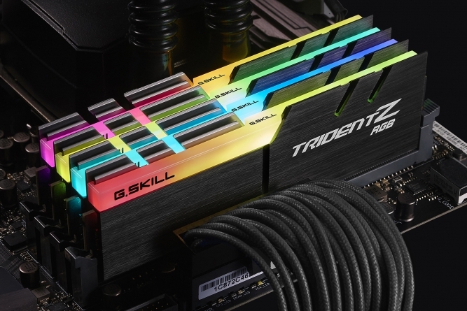 メモリー G.SKILL TridentZ RGB 32GB G.SKILL 32GB (2x16GB) 3200MHz CL16 Trident Z RGB - Pamięci
