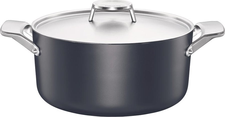 Fiskars Taiten pot 3.5L with lid 1