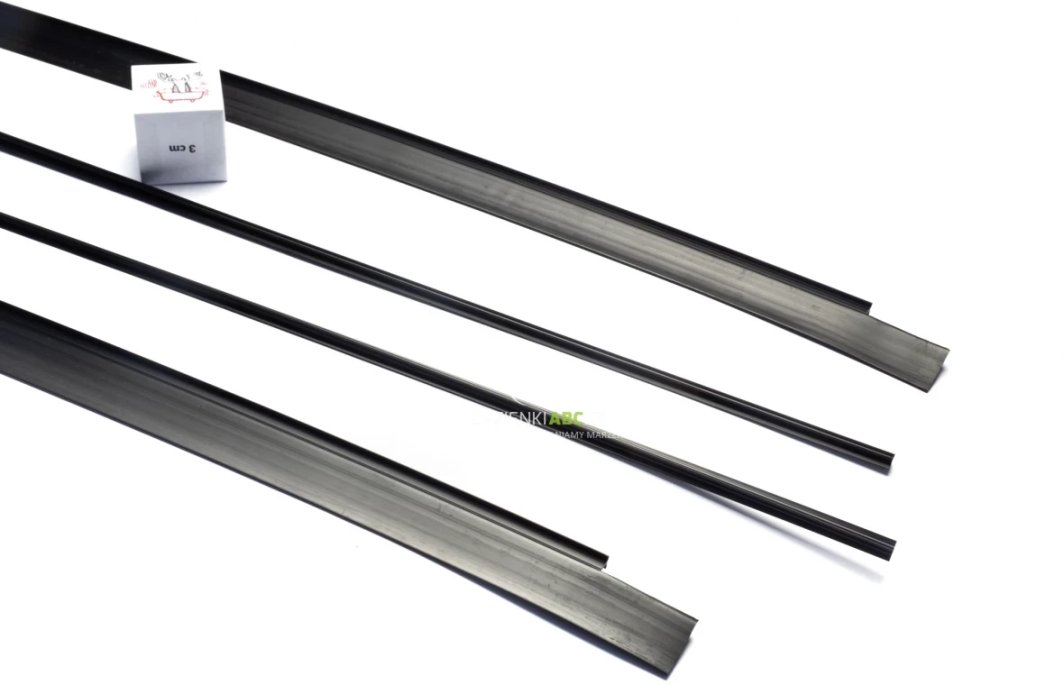 ZESTAW USZCZELEK DO PARAWANU PRZESUWNEGO LARGA CZARNY 1