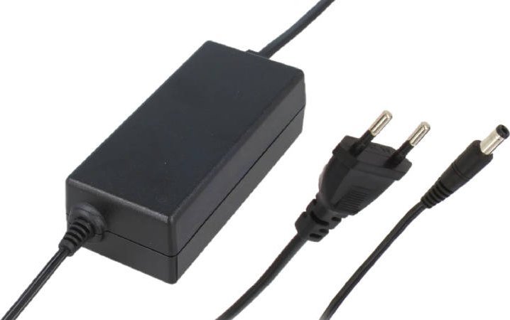 Desktop POSB12500D 12V/5A/60W, desktop, wtyk AC: CEE 7/16, wtyk DC: 2.1/5.5 (+) 1