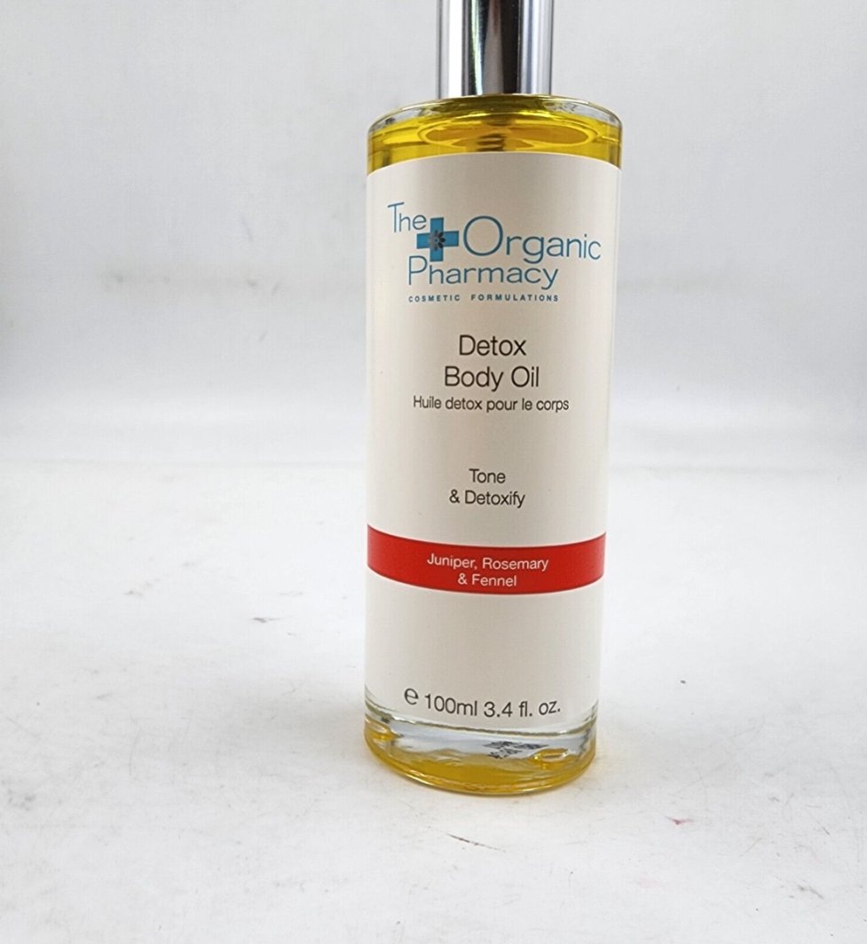 The Organic Pharmacy Detox Cellulite Body Oil 1