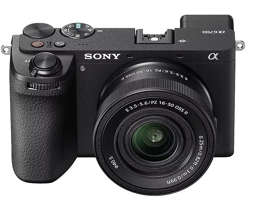 Sony A6700 mikrojarjestelmakamera + 16-50 mm F3.5-5.6 OSS II -objektiivi 1