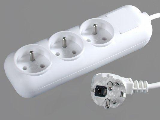 Schneider Przedłużacz 3 gniazda z uziemieniem 3m biały PS33215001 1