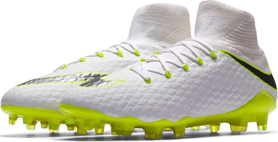 Nike Buty piłkarskie Hypervenom Phantom 3 PRO DF FG białe r. 44 1/2 (AJ3802 107) 1