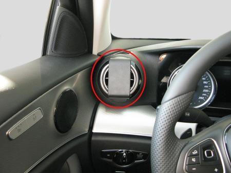 Brodit Adapter ProClip Mercedes Benz E-Klasse Sedan/Stationwagon 1