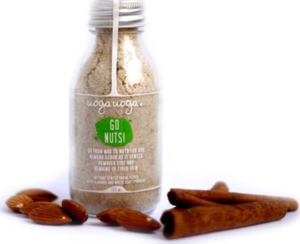Uoga uoga Sucha glinka Go Nuts! z migdałami do wszystkich rodzajów skóry, 100ml 1