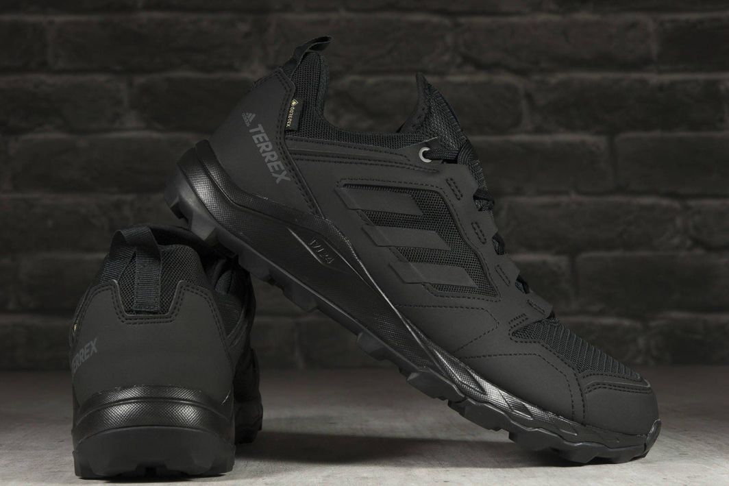 Adidas czarne r. 47 1/3 1